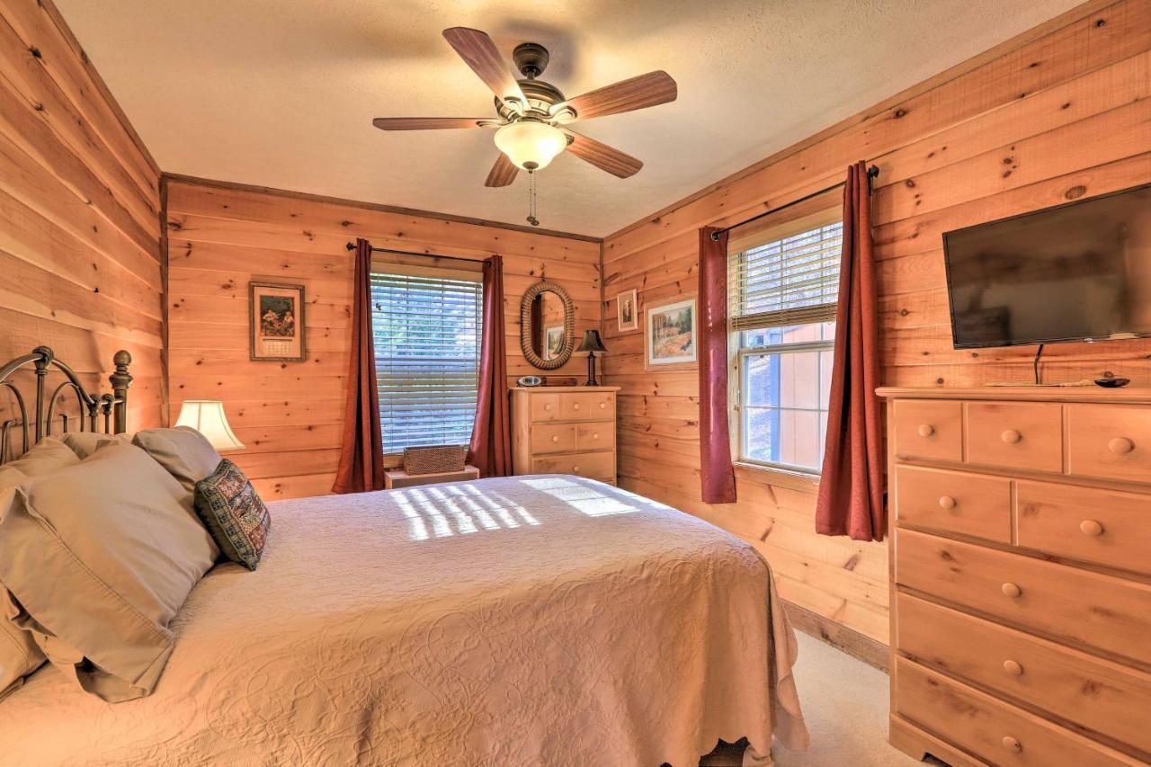 Lakefront Sparta Cottage With Decks And Boat Dock Exterior photo